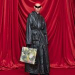 PETA наградила пальто Balenciaga Lunaform за лучший продукт класса люкс 2023 года