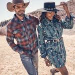 Бренды Wrangler и Lee, входящие в Kontoor, предлагают оптовые продажи