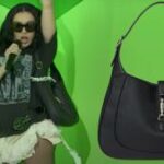 Здесь Вы можете купить Сумку Charli XCX’s SNL Performance Gucci Jackie от Charli XCX