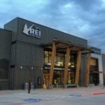 REI хочет усовершенствовать Свою Цепочку Поставок, начиная с Носков