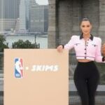 Компания Kim Kardashian’s Skims является официальным партнером NBA в области нижнего белья